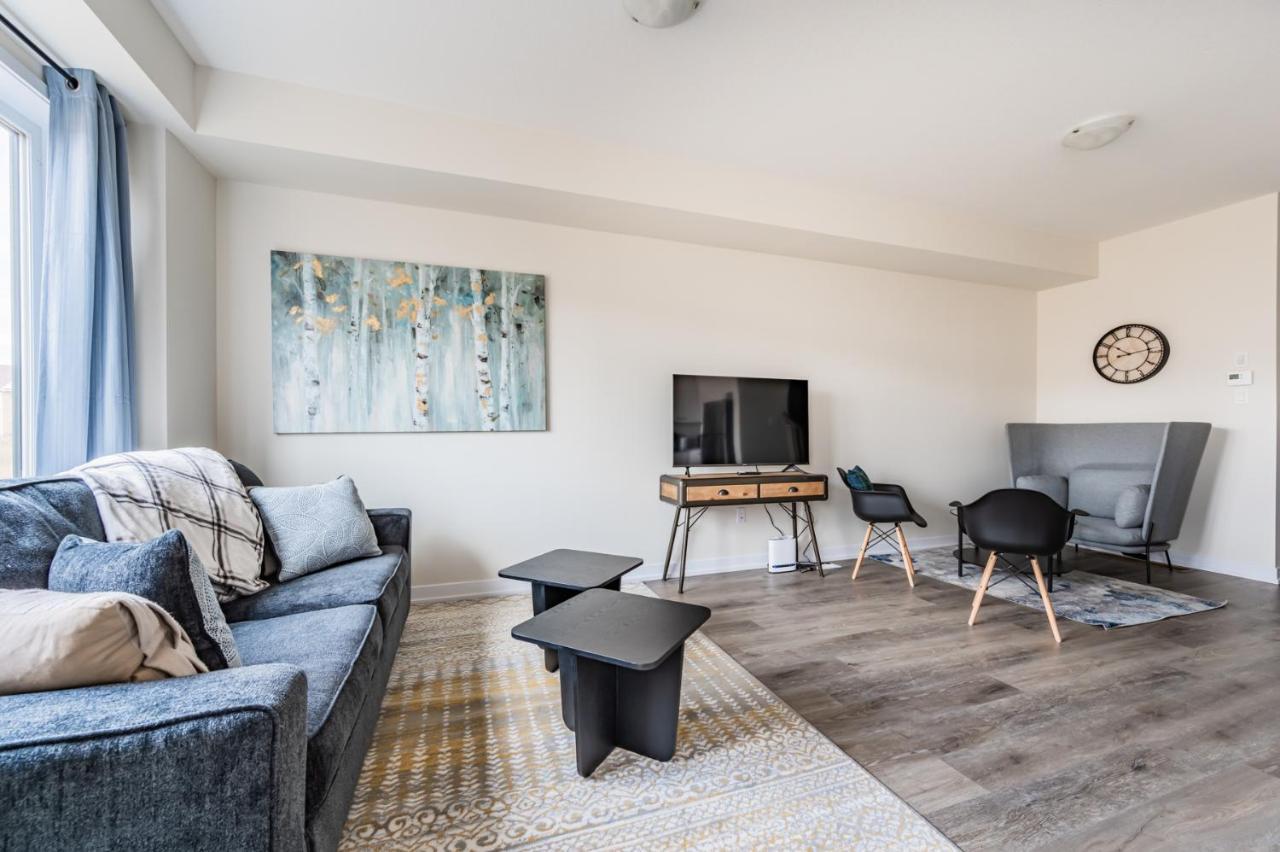 Luxury Townhouse Close To Fairview Casino In Niagara Falls Villa Bagian luar foto
