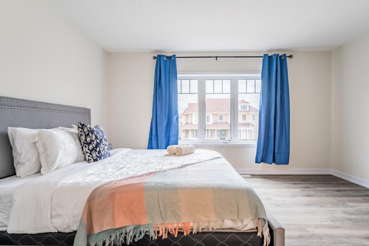 Luxury Townhouse Close To Fairview Casino In Niagara Falls Villa Bagian luar foto