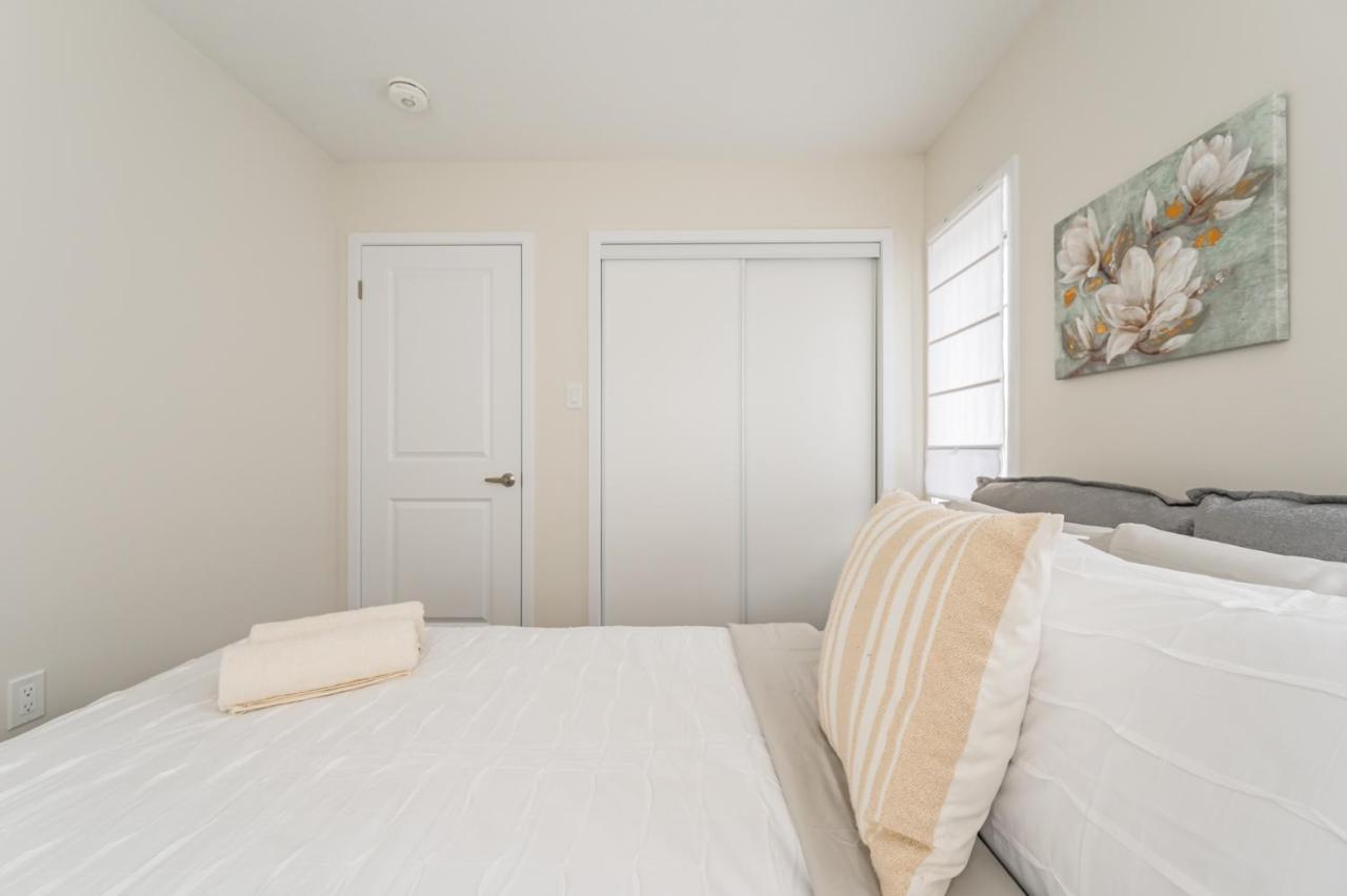 Luxury Townhouse Close To Fairview Casino In Niagara Falls Villa Bagian luar foto