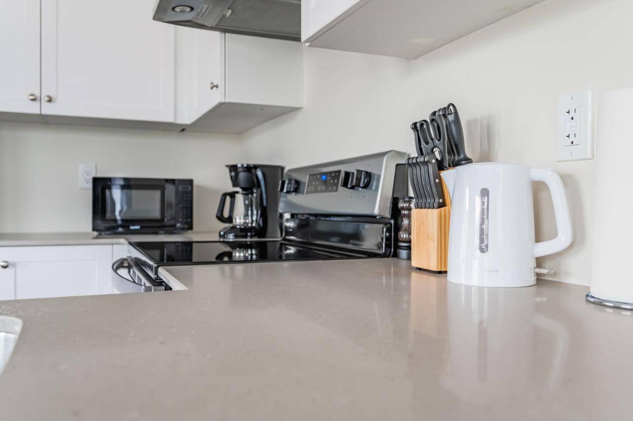 Luxury Townhouse Close To Fairview Casino In Niagara Falls Villa Bagian luar foto