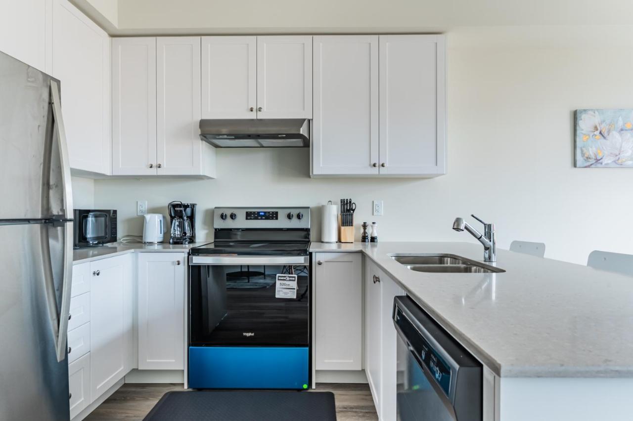 Luxury Townhouse Close To Fairview Casino In Niagara Falls Villa Bagian luar foto