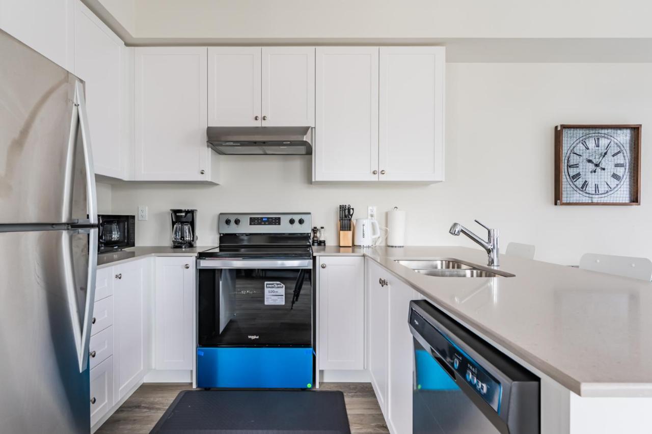 Luxury Townhouse Close To Fairview Casino In Niagara Falls Villa Bagian luar foto