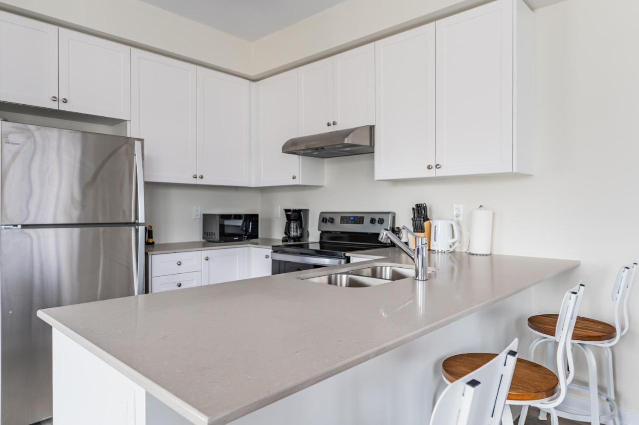 Luxury Townhouse Close To Fairview Casino In Niagara Falls Villa Bagian luar foto